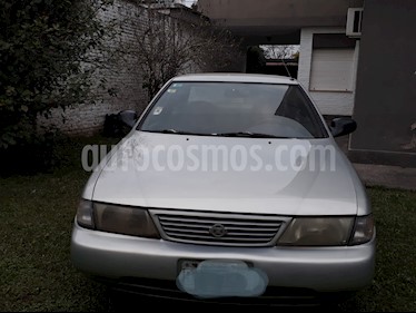 foto Nissan Sentra GXE usado (1998) color Gris precio $99.500