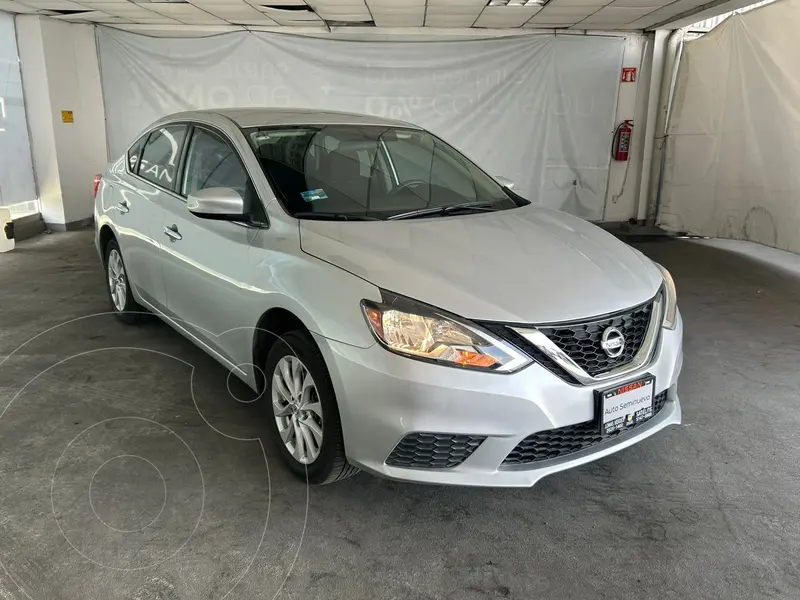 Foto Nissan Sentra Sense Aut usado (2017) color plateado precio $179,800