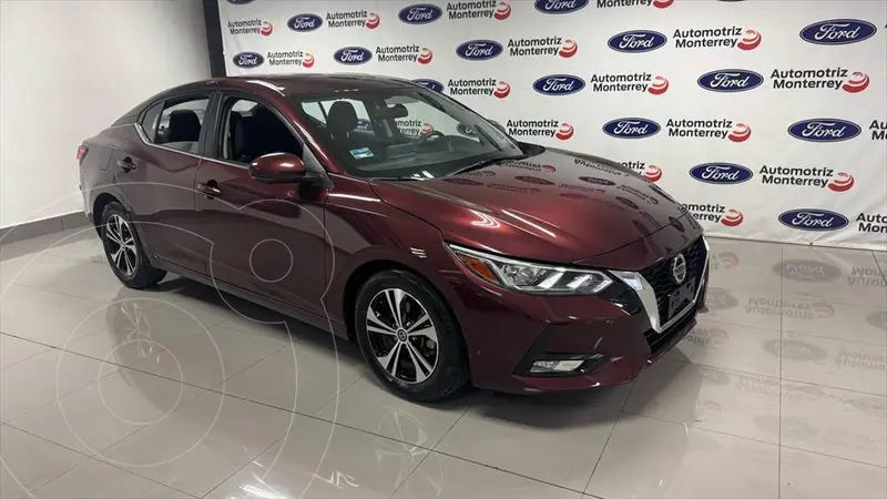 Foto Nissan Sentra Advance usado (2023) color Violeta precio $349,000