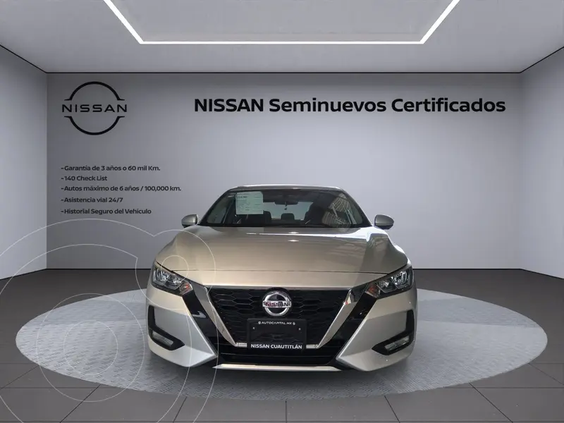 Foto Nissan Sentra Advance usado (2022) color plateado precio $299,900
