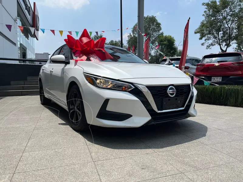 Foto Nissan Sentra Sense Aut usado (2022) color Blanco financiado en mensualidades(enganche $131,628 mensualidades desde $5,538)