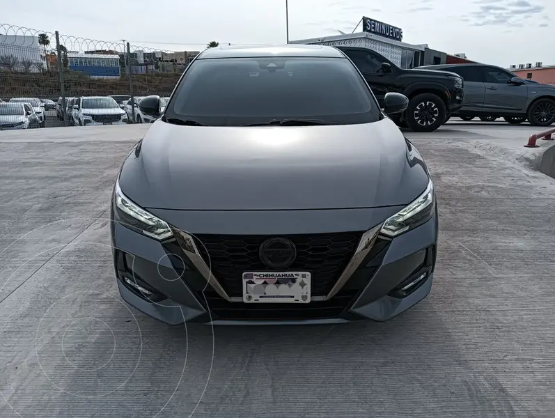 Foto Nissan Sentra SR Aut usado (2022) color Gris Oscuro precio $350,000