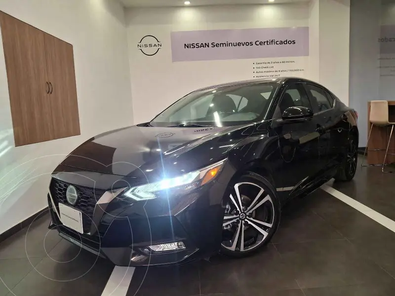 Foto Nissan Sentra SR Aut usado (2020) color Negro financiado en mensualidades(enganche $72,600 mensualidades desde $7,162)