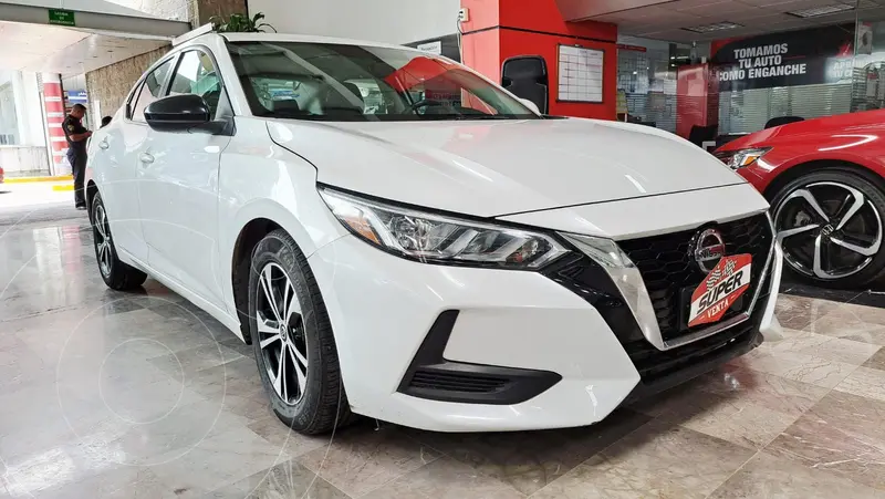 Foto Nissan Sentra Sense Aut usado (2023) color Blanco financiado en mensualidades(enganche $121,935 mensualidades desde $6,555)
