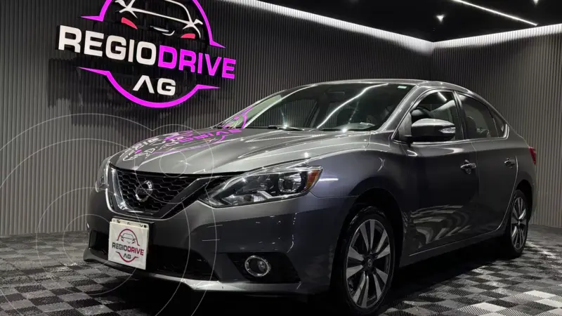 Foto Nissan Sentra Exclusive NAVI Aut usado (2017) color Gris financiado en mensualidades(enganche $85,470 mensualidades desde $4,801)