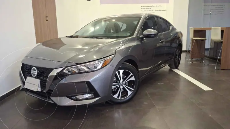 Foto Nissan Sentra Advance Aut usado (2023) color Gris financiado en mensualidades(enganche $72,600 mensualidades desde $7,162)