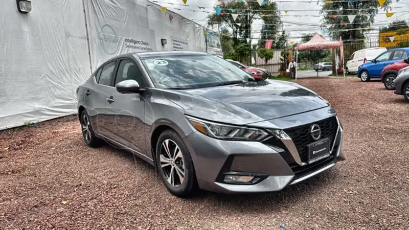 Foto Nissan Sentra Advance usado (2023) color Gris precio $355,000