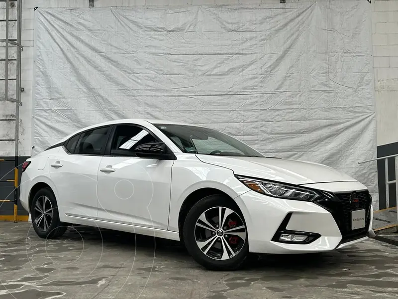 Foto Nissan Sentra Advance usado (2023) color Blanco precio $350,000