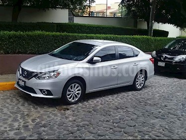 Nissan Sentra Advance Aut usado (2017) color Plata precio $207,000