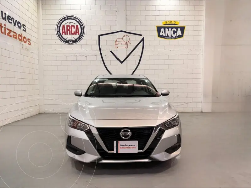 Foto Nissan Sentra Sense usado (2023) color plateado precio $285,000