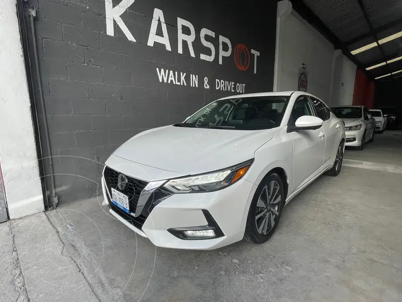 Foto Nissan Sentra Exclusive Aut usado (2020) color Blanco financiado en mensualidades(enganche $121,327 mensualidades desde $8,843)