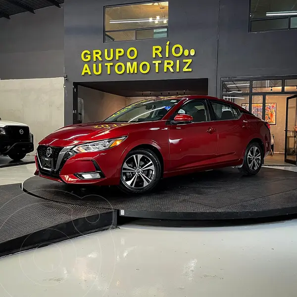 Foto Nissan Sentra Advance usado (2021) color Rojo precio $315,000