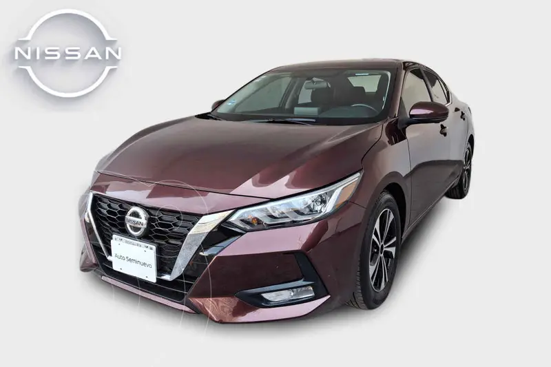 Foto Nissan Sentra Advance Aut usado (2023) color Rojo precio $342,000