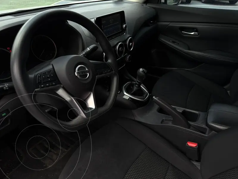 Foto Nissan Sentra Sense usado (2023) color Blanco financiado en mensualidades(enganche $128,326 mensualidades desde $5,600)
