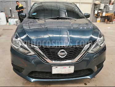 foto Nissan Sentra Advance usado (2017) color Azul Eléctrico precio $210,000