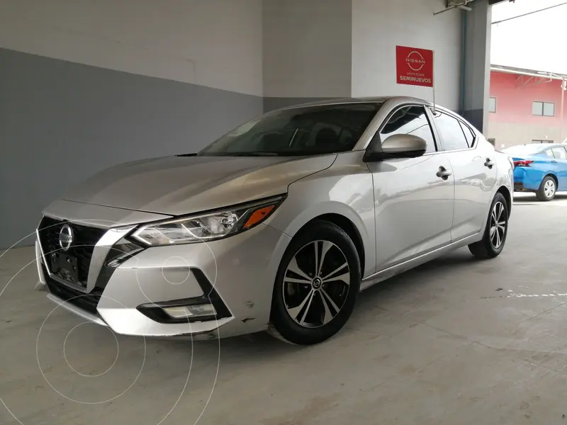 Foto Nissan Sentra Advance usado (2022) color plateado financiado en mensualidades(enganche $118,203 mensualidades desde $5,641)