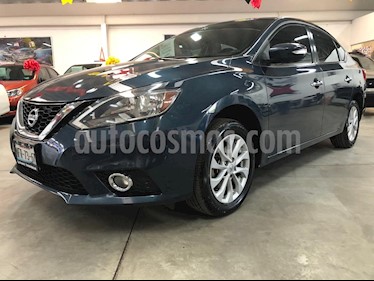 foto Nissan Sentra Advance Aut usado (2017) color Azul Eléctrico precio $215,000