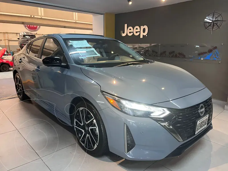 Foto Nissan Sentra SR usado (2024) color Gris precio $425,000