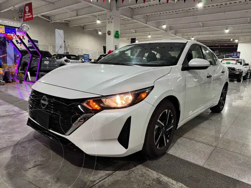 Foto Nissan Sentra Sense Aut usado (2024) color Blanco precio $369,000