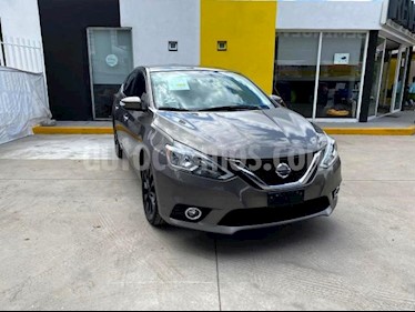 Foto Nissan Sentra 4p Advance L4/1.8 Man usado (2017) color Gris precio $195,000