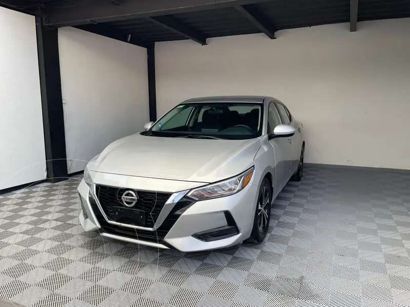 Foto Nissan Sentra Sense Aut usado (2022) color plateado precio $279,000