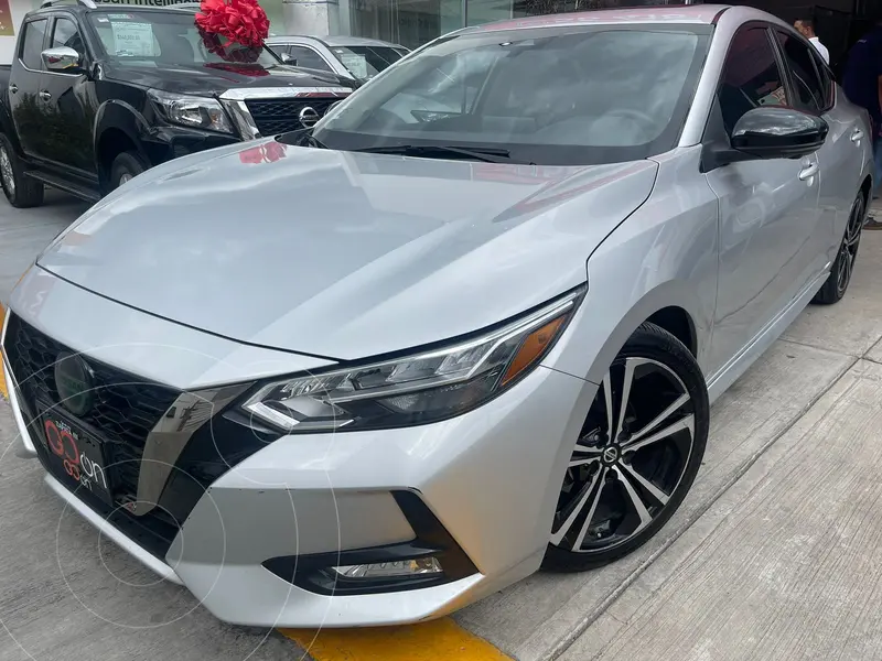 Foto Nissan Sentra SR usado (2020) color plateado financiado en mensualidades(enganche $88,750 mensualidades desde $5,148)