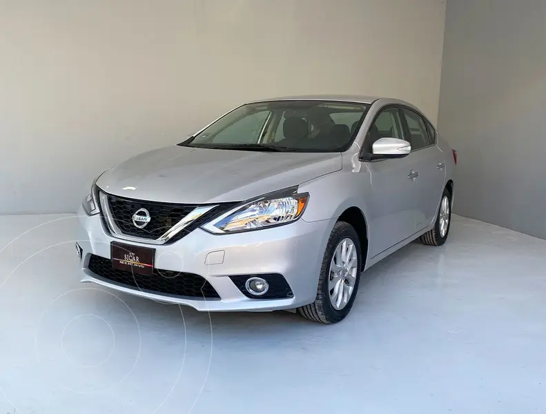 Foto Nissan Sentra Advance usado (2018) color plateado precio $209,000