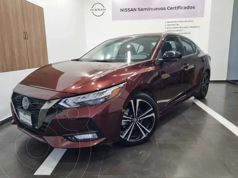 Foto Nissan Sentra SR Platinum Aut usado (2023) color Rojo precio $395,000