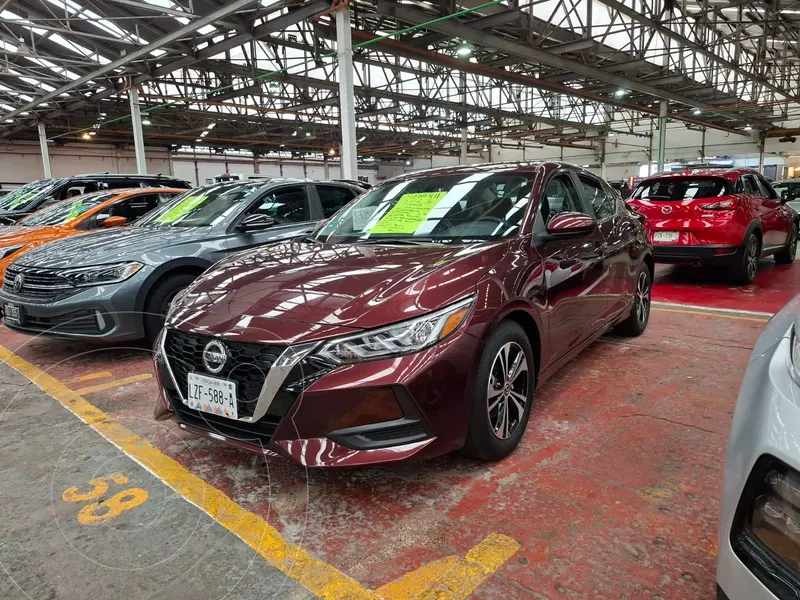 Foto Nissan Sentra Sense usado (2023) color Rojo Merlot financiado en mensualidades(enganche $81,300 mensualidades desde $7,300)