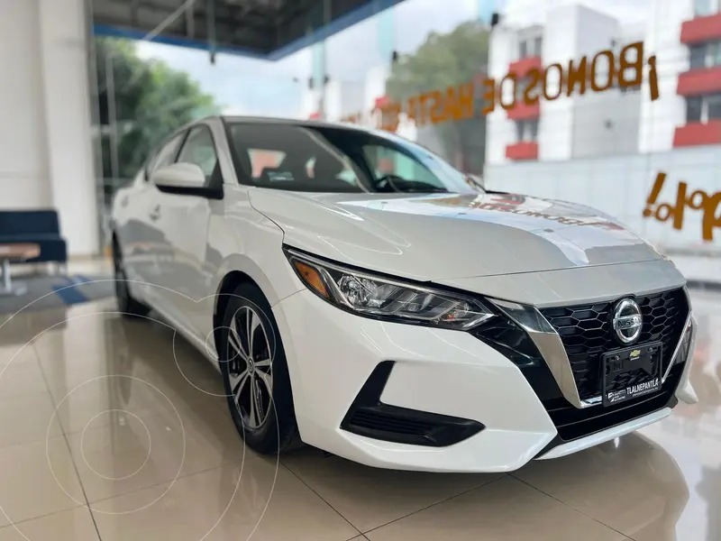 Foto Nissan Sentra Sense Aut usado (2023) color Blanco financiado en mensualidades(enganche $105,609 mensualidades desde $7,036)