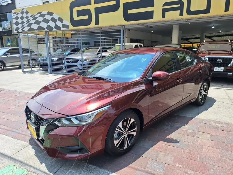 Foto Nissan Sentra Sense Aut usado (2020) color Rojo Metalizado precio $228,000