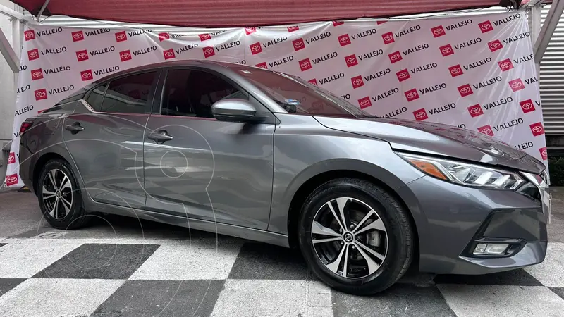 Foto Nissan Sentra Advance usado (2023) color Gris financiado en mensualidades(enganche $133,760 mensualidades desde $5,746)