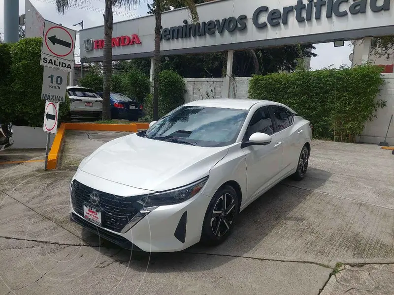 Foto Nissan Sentra Advance usado (2024) color Blanco precio $346,000