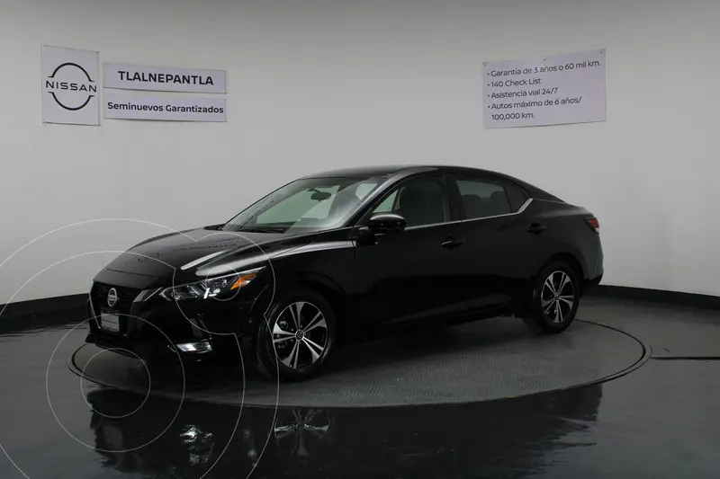 Foto Nissan Sentra Advance usado (2023) color Negro precio $300,000