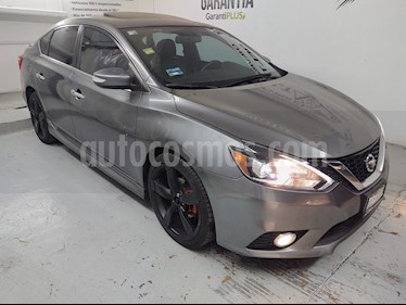 foto Nissan Sentra Exclusive NAVI Aut usado (2017) color Gris Oxford precio $209,000