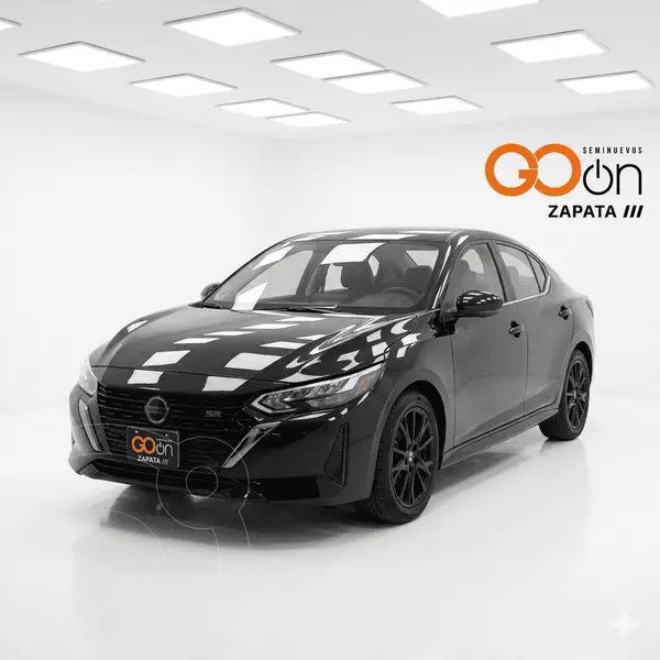 Foto Nissan Sentra PLATINUM usado (2025) color NISKHNEGRO precio $440,000