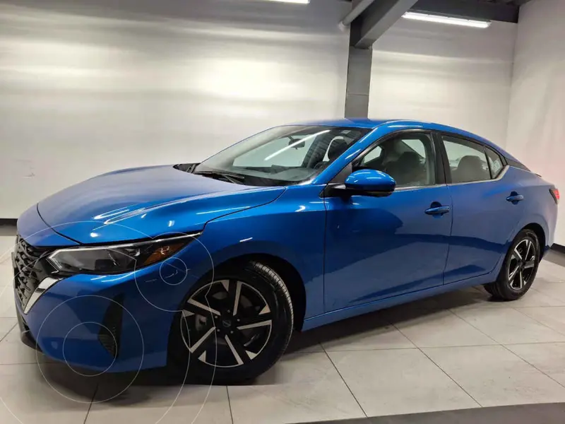 Foto Nissan Sentra Advance Aut usado (2024) color Azul financiado en mensualidades(enganche $78,540 mensualidades desde $7,748)