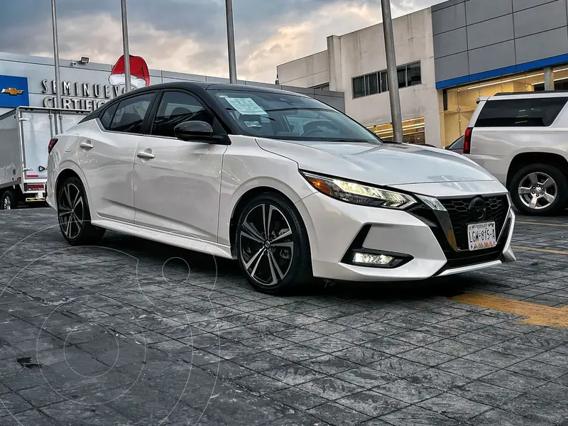 Foto Nissan Sentra Sense Aut usado (2023) color Blanco precio $310,000
