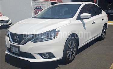 foto Nissan Sentra Exclusive Aut NAVI usado (2017) color Blanco Perla precio $245,000