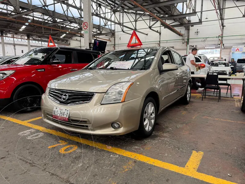 Foto Nissan Sentra Advance Aut usado (2012) color Acero precio $129,800
