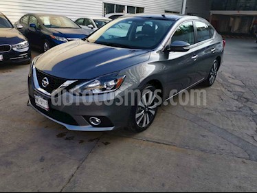 Foto Nissan Sentra 4p Exclusive L4/1.8 Aut Nave usado (2019) color Gris precio $350,000