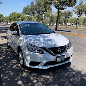 foto Nissan Sentra Sense usado (2017) color Blanco precio $180,000