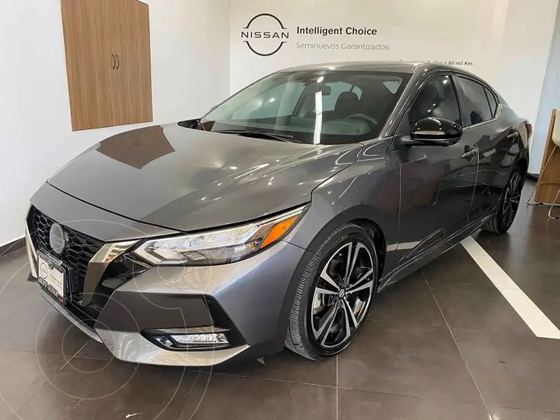 Foto Nissan Sentra SR Aut usado (2023) color Gris precio $415,000