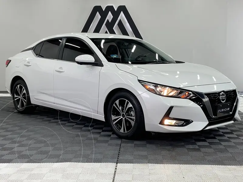 Foto Nissan Sentra Advance usado (2023) color Blanco precio $347,999