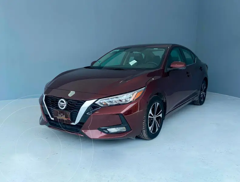 Foto Nissan Sentra Advance usado (2023) color violeta oscuro precio $339,000