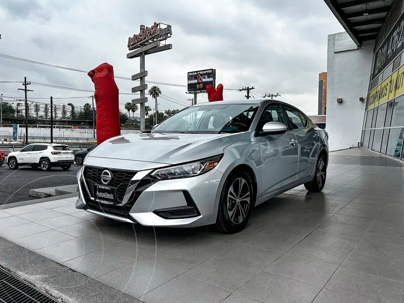 Foto Nissan Sentra Sense Aut usado (2023) color plateado precio $319,000