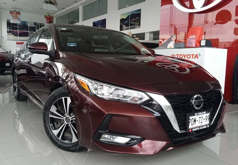 Foto Nissan Sentra Advance usado (2022) color Rojo precio $299,000