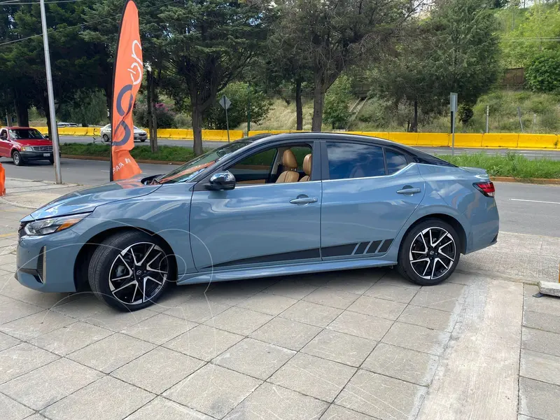 Foto Nissan Sentra SR Platinum usado (2024) color Gris financiado en mensualidades(enganche $113,088 mensualidades desde $8,648)