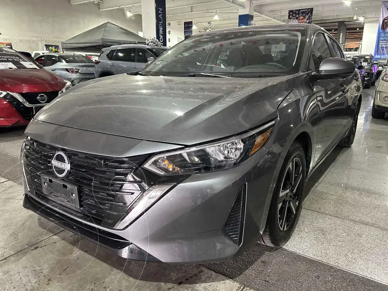 Foto Nissan Sentra Advance usado (2024) color Gris financiado en mensualidades(enganche $88,562 mensualidades desde $6,775)