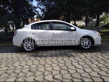 foto Nissan Sentra Emotion usado (2010) color Blanco Perla precio $100,000